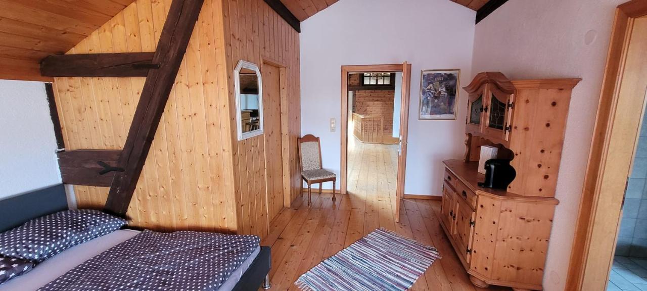 Ferienzimmer / Monteurzimmer Neumarkt Am Wallersee Esterno foto